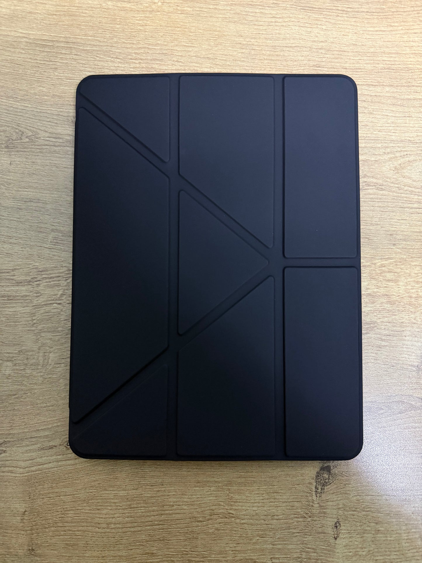 Triangle Case - Black with Transparent Back - iPad 7/8/9 10.2”
