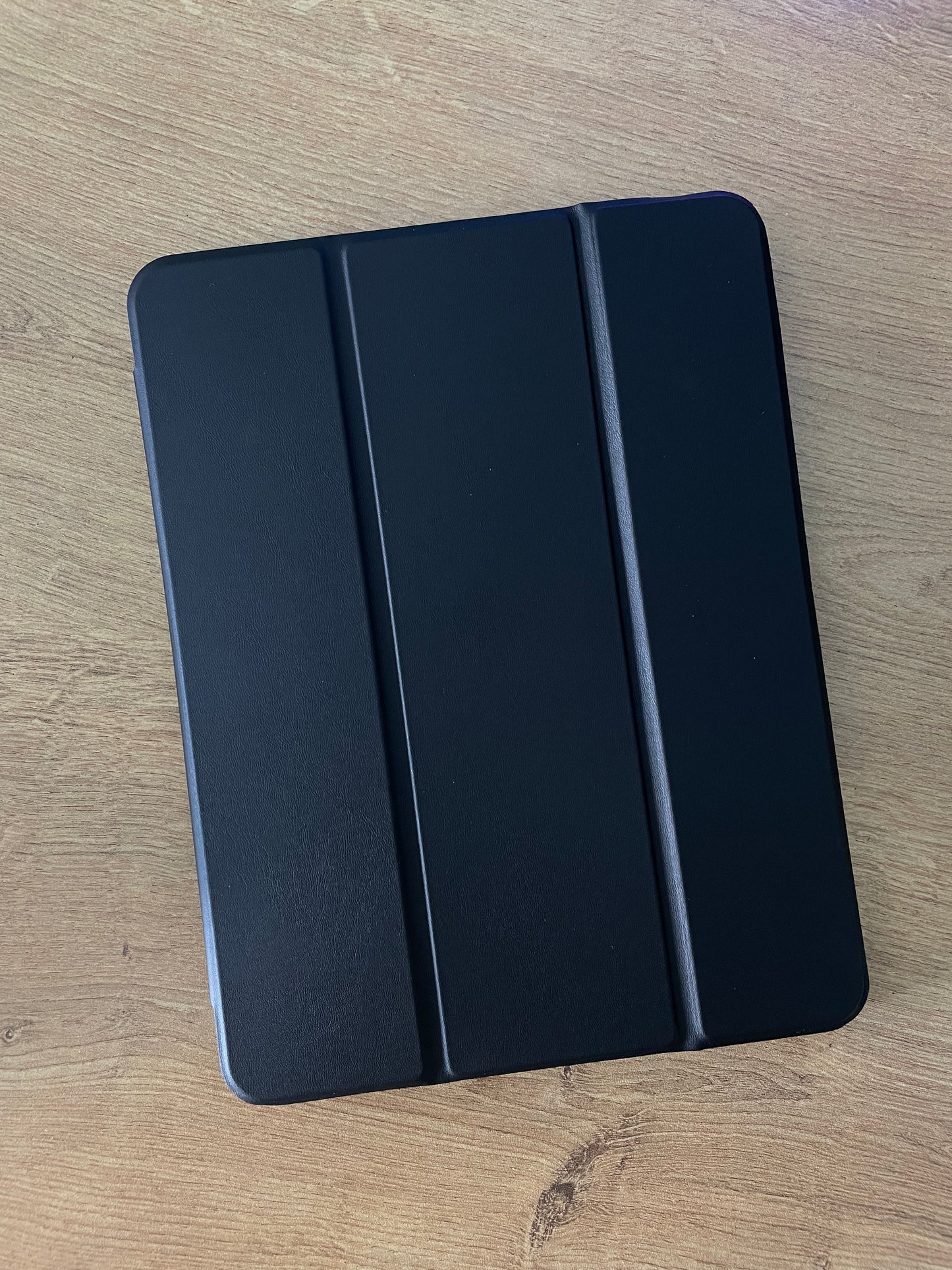 Pro 11 - Smart Classic Black Case مع مكان للقلم