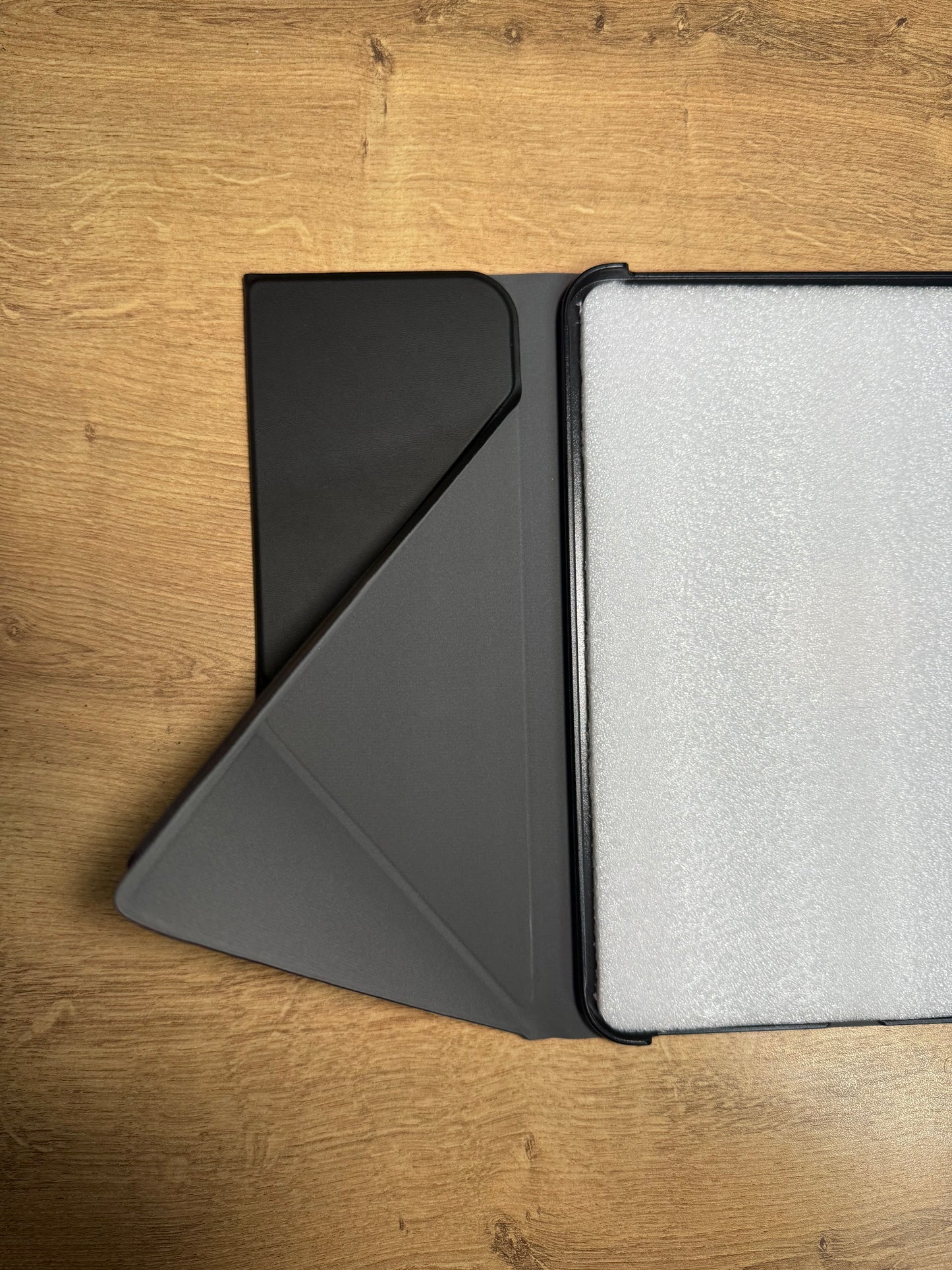 Leather Origami Case for iPad 10/11 - كفر اوريجامي للجيل العاشر و جيل 11