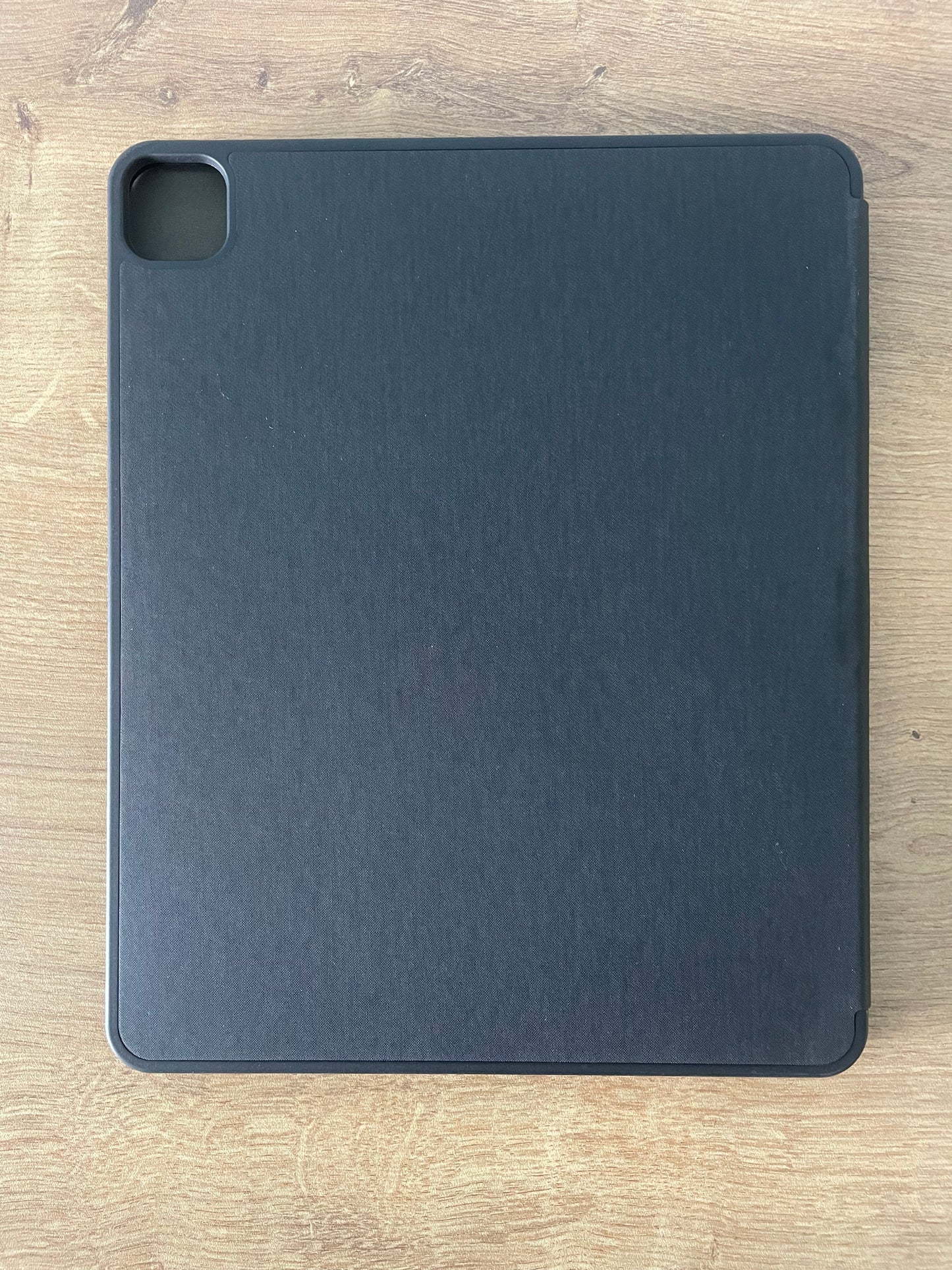 Premium Smart iPad Case with premium finish - كفر ايباد ملمس غني ومميز