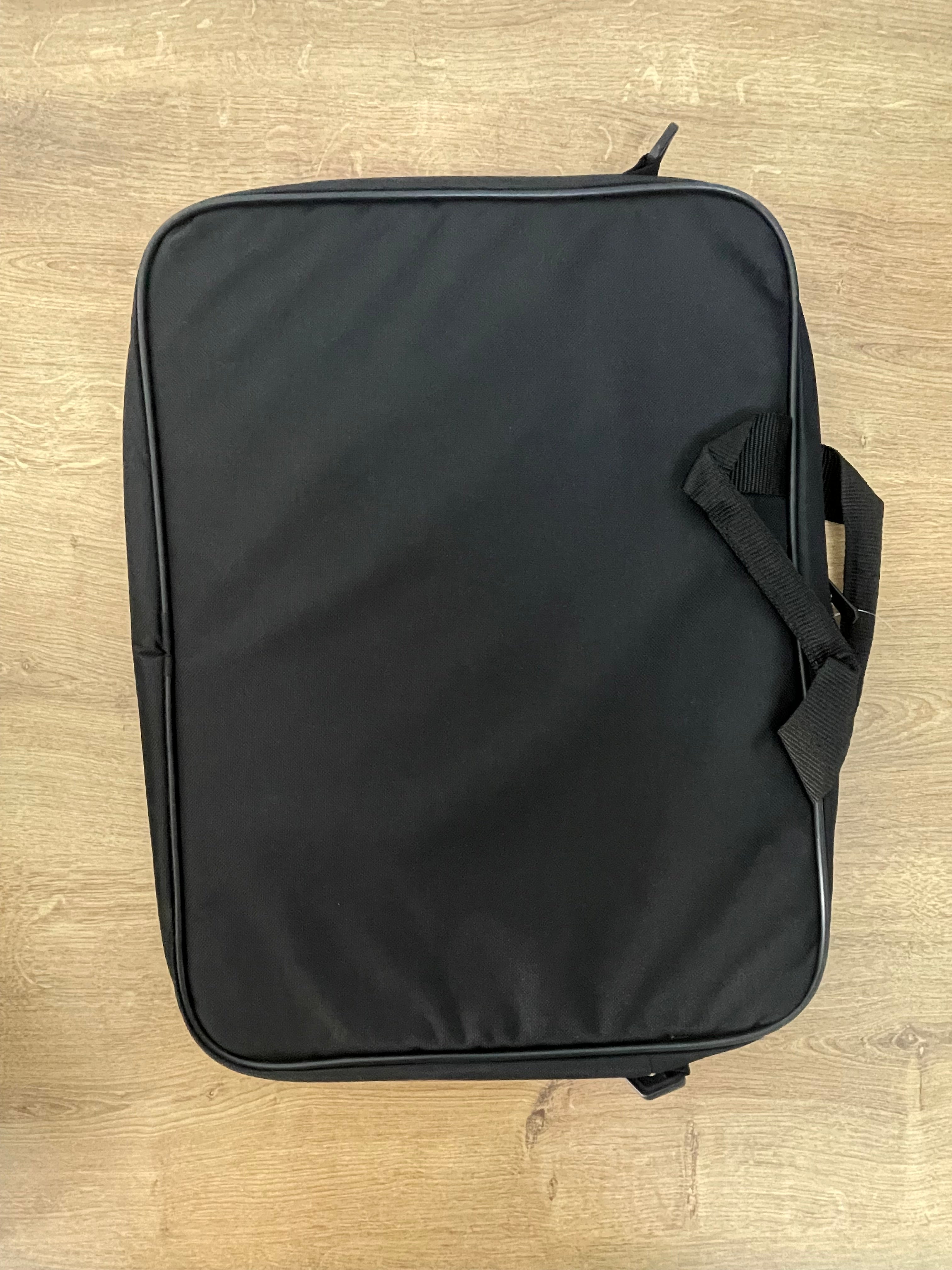 15.6 Spacious Laptop Bag