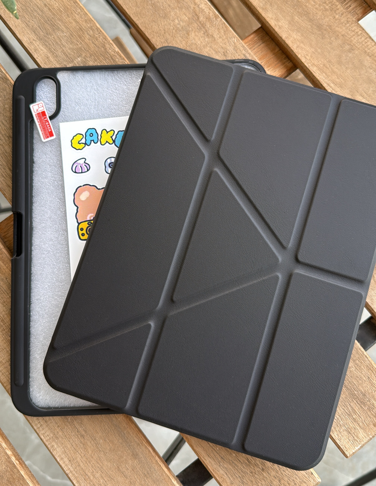 Leather Triangle Case for iPad 10th and 11th - Black
