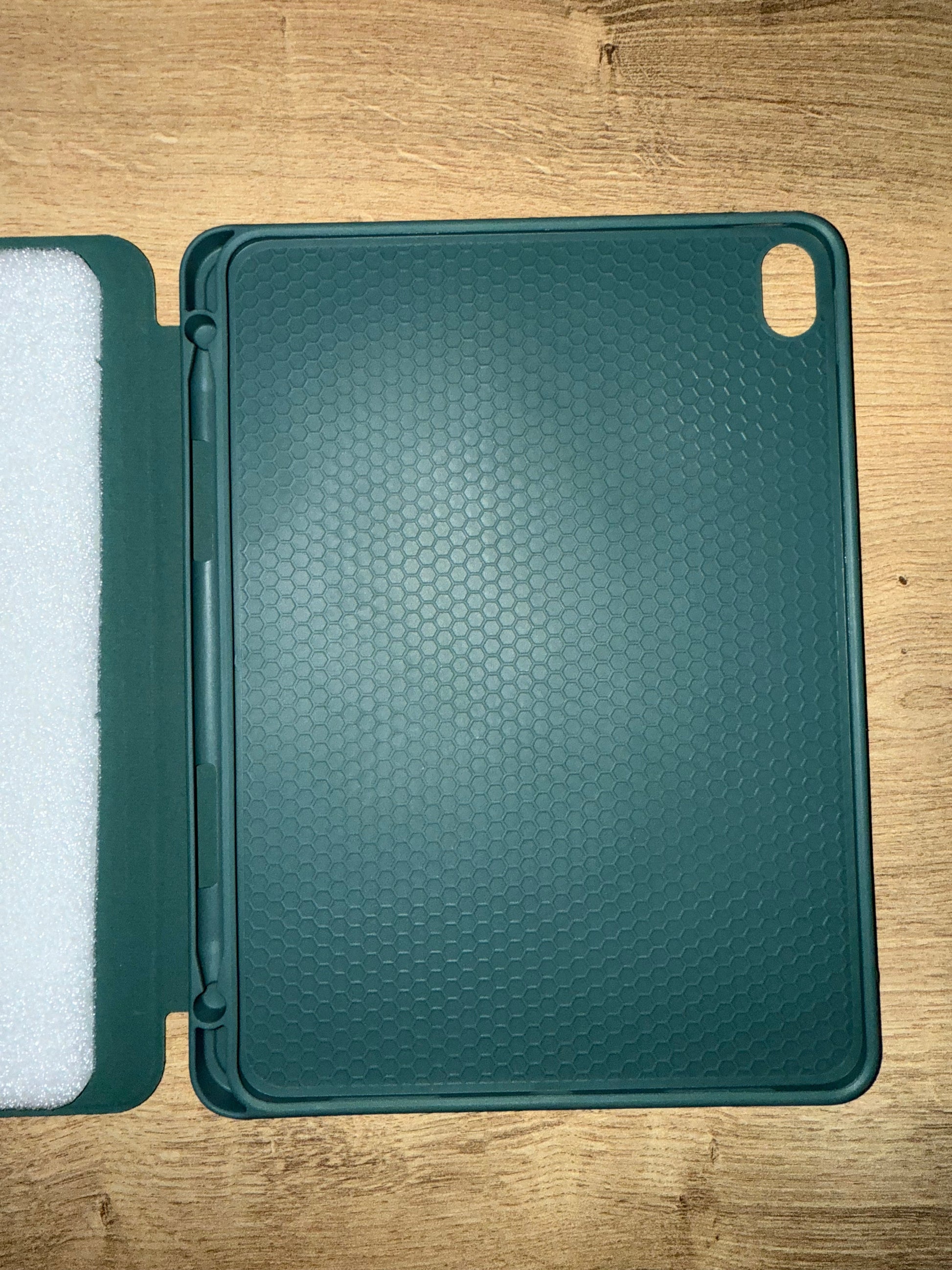 Green Cover for iPad Air 4/5/6/7 10.9/11” - iPady Palestine