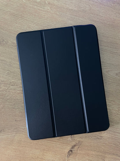 Pro 11 - Smart Classic Black Case مع مكان للقلم - iPady Palestine